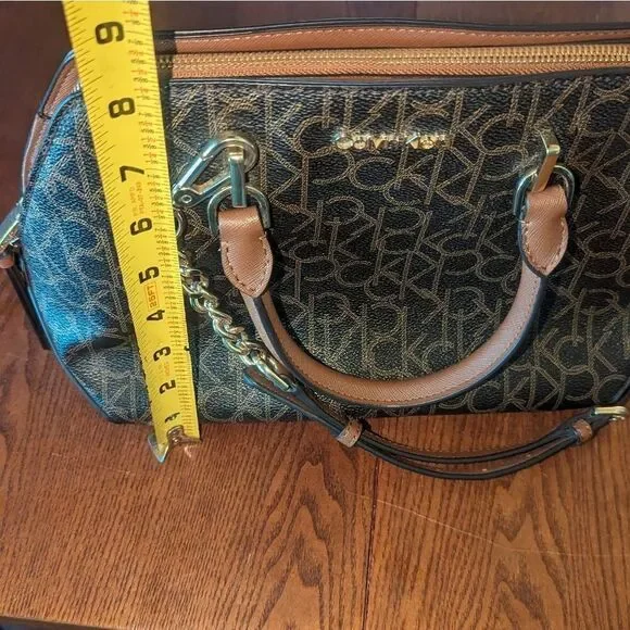 CALVIN KLEIN HAYDEN STYLE CROSSBODY BAG ITS A BEAUTY ♥️ - Picture 11 of 11